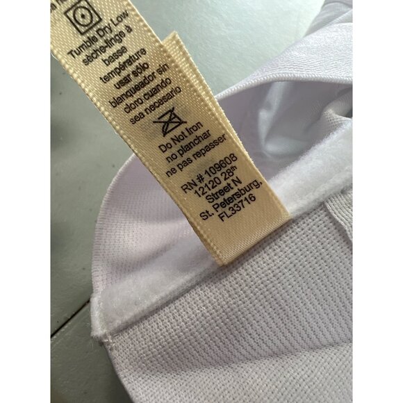 Rhonda Shear 2 Pack Molded Cup Bra with Wrap Back Size 1X White Beige 638.20 - Picture 6 of 9